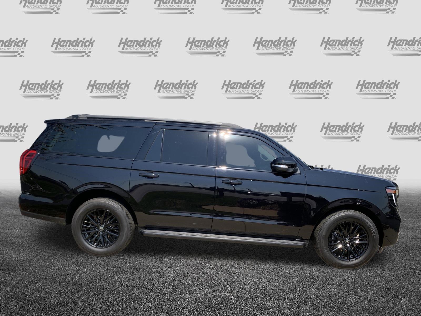 Used 2025 Ford Expedition Max Active AWD/4WD image 11