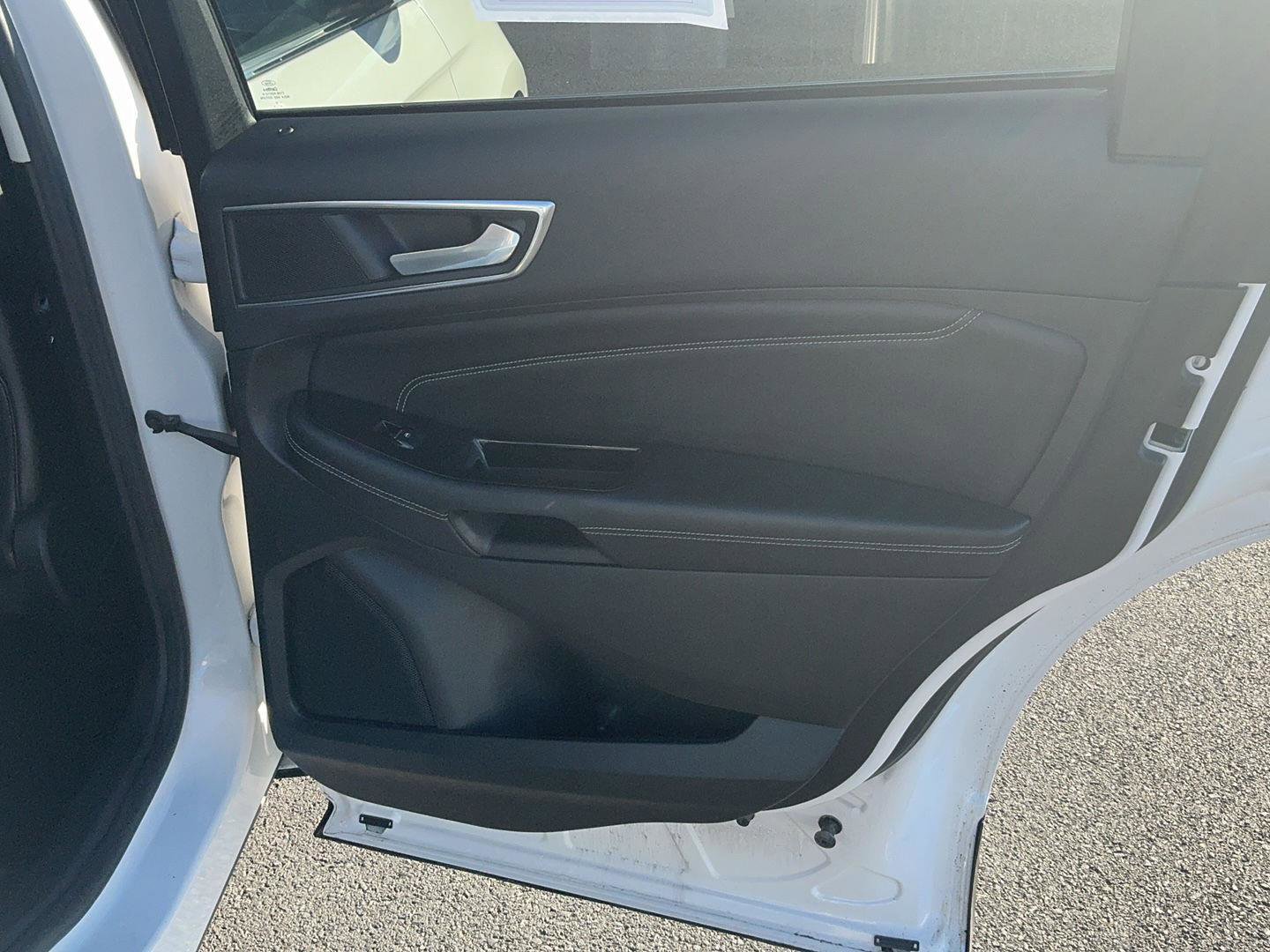 Used 2016 Ford Edge Titanium w/ Equipment Group 301A image 29