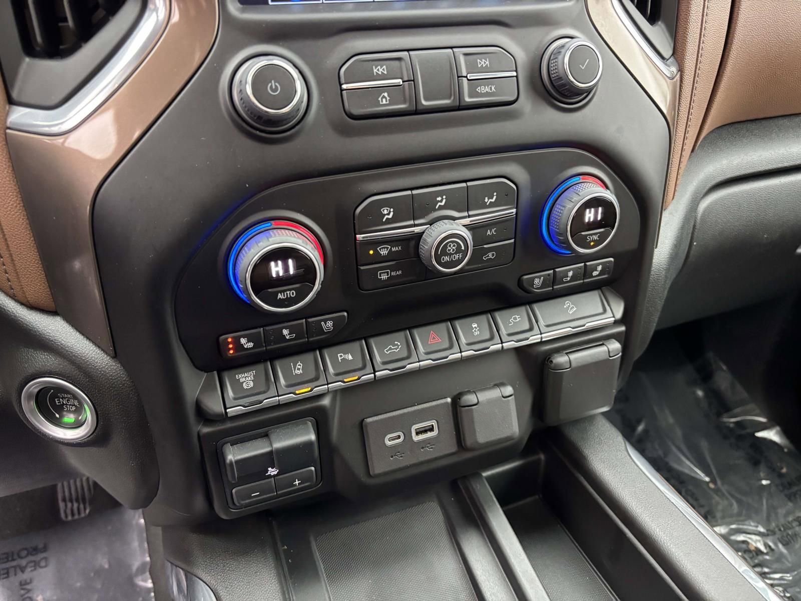 Used 2022 Chevrolet Silverado 3500 High Country w/ Z71 Off-Road Package image 25