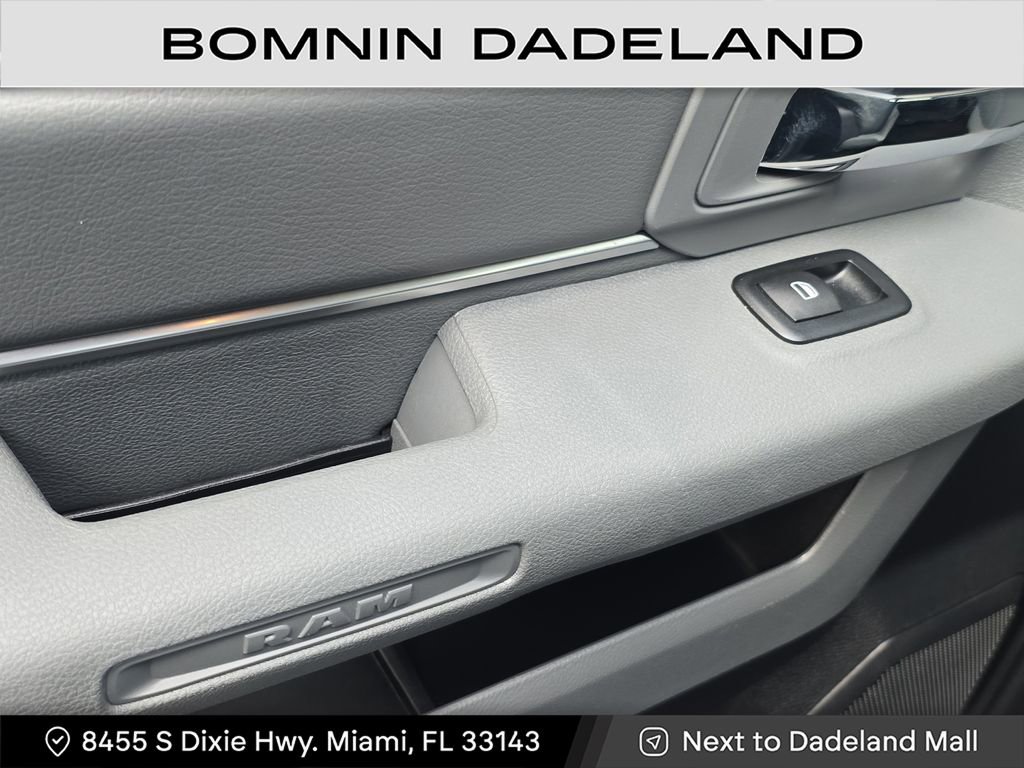 Used 2015 RAM 1500 Outdoorsman image 10