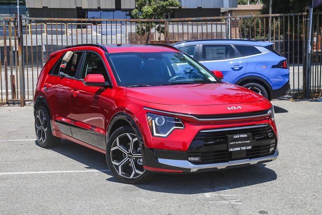 Certified 2023 Kia Niro EX Touring FWD image 2