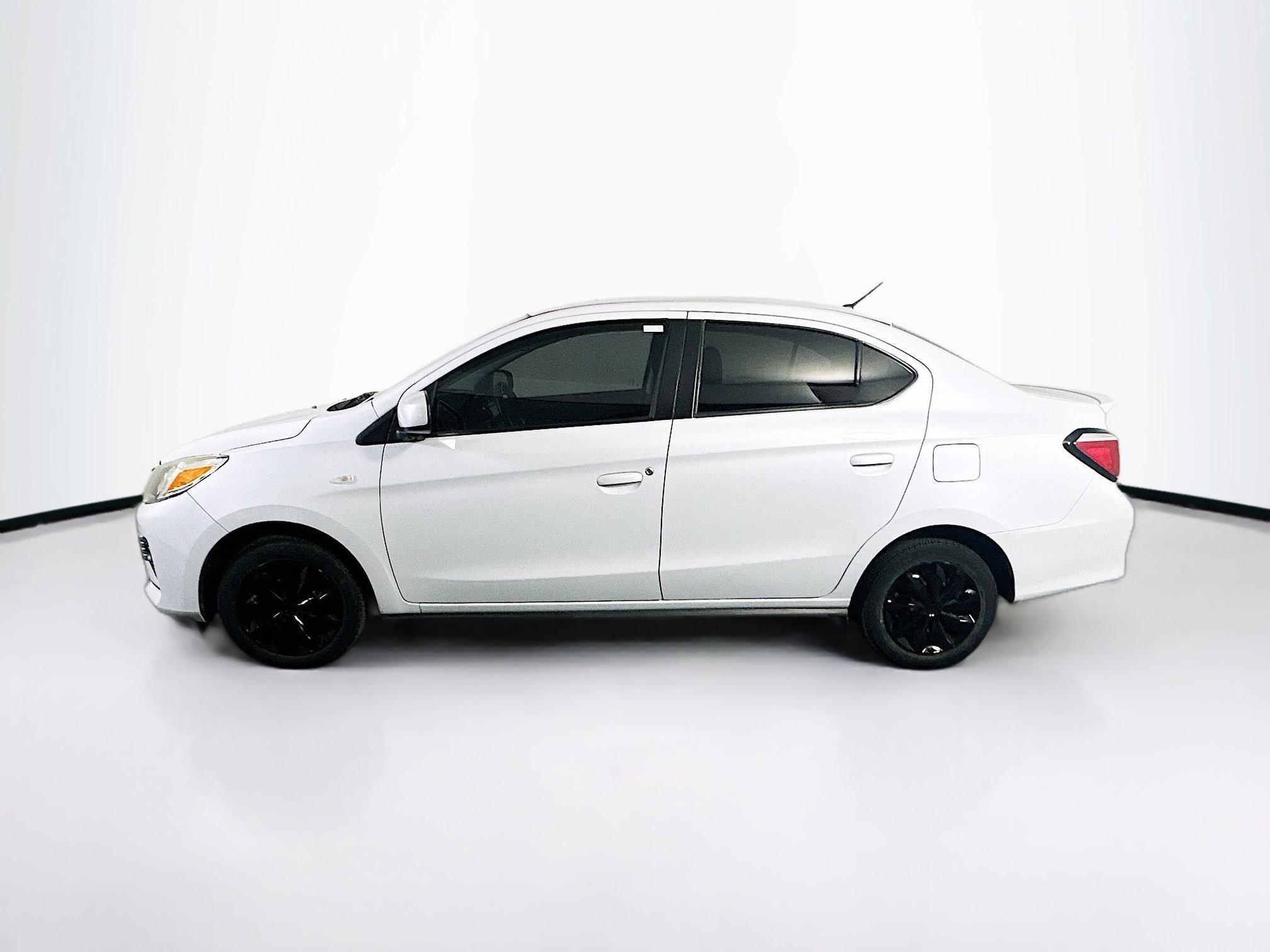 Used 2024 Mitsubishi Mirage G4 ES FWD image 4