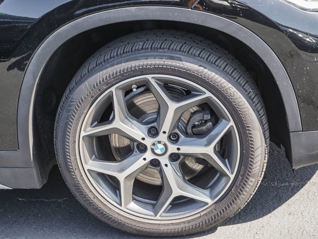 Used 2019 BMW X1 xDrive28i w/ Convenience Package AWD/4WD image 9