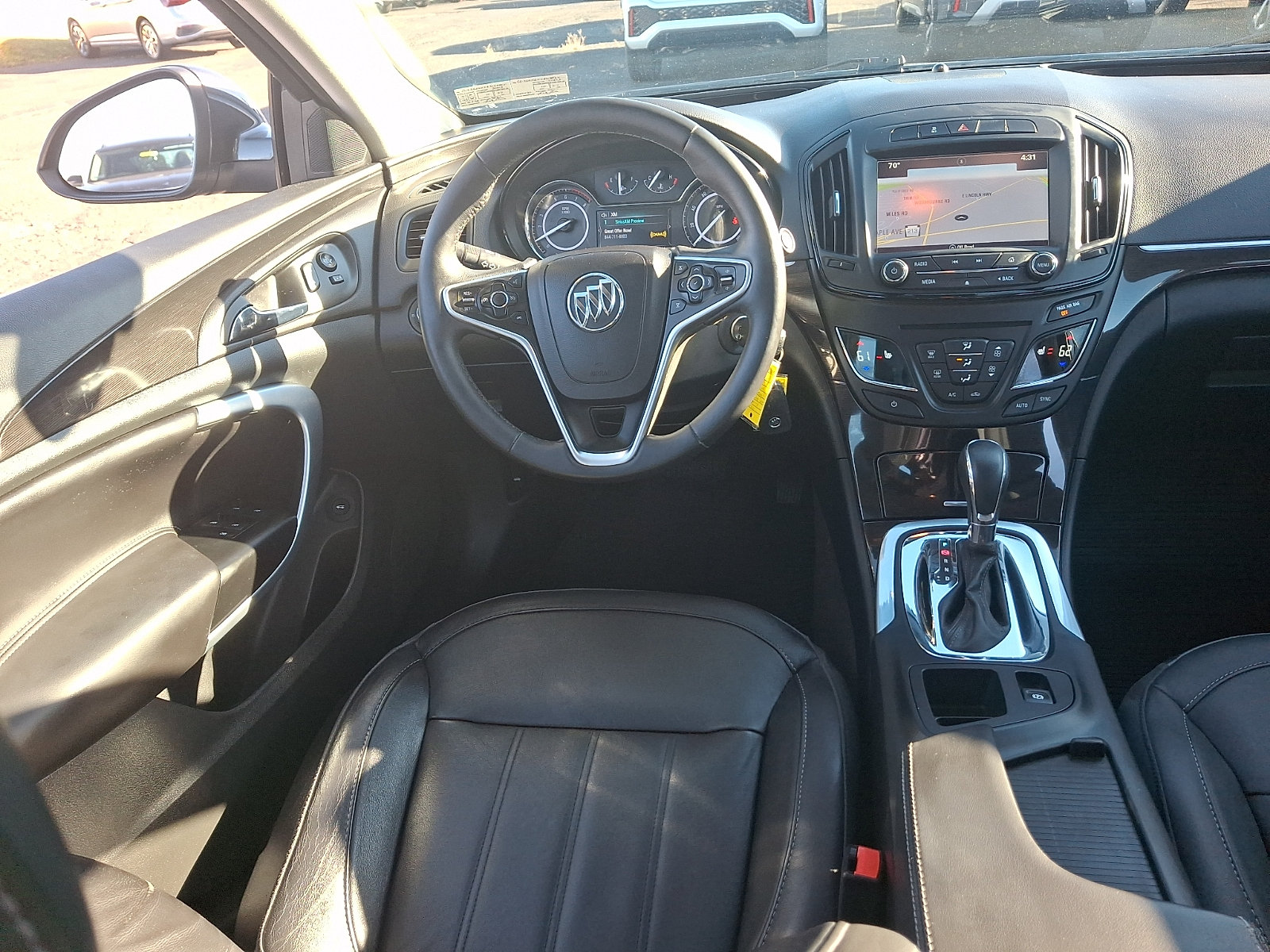 Used 2017 Buick Regal Sport Touring FWD image 10