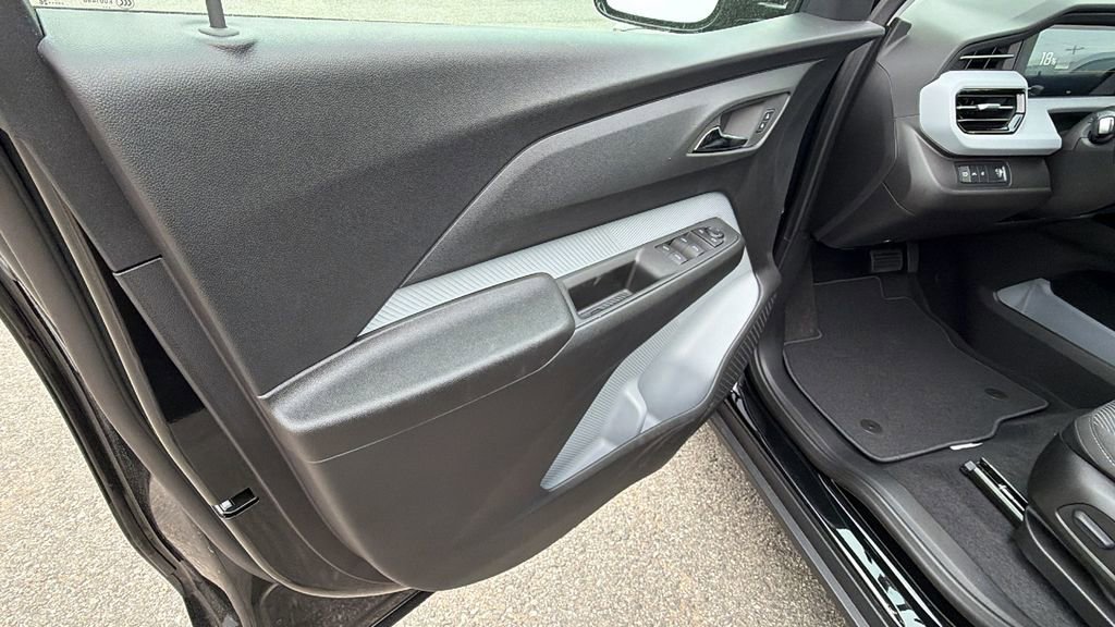 New 2027 Chevrolet Bolt LT image 11