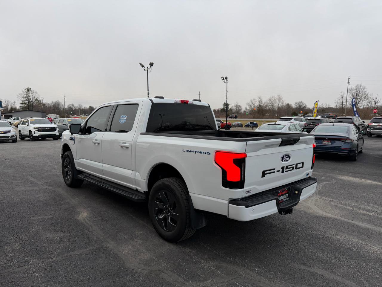 Used 2025 Ford F150 Lightning Flash image 7