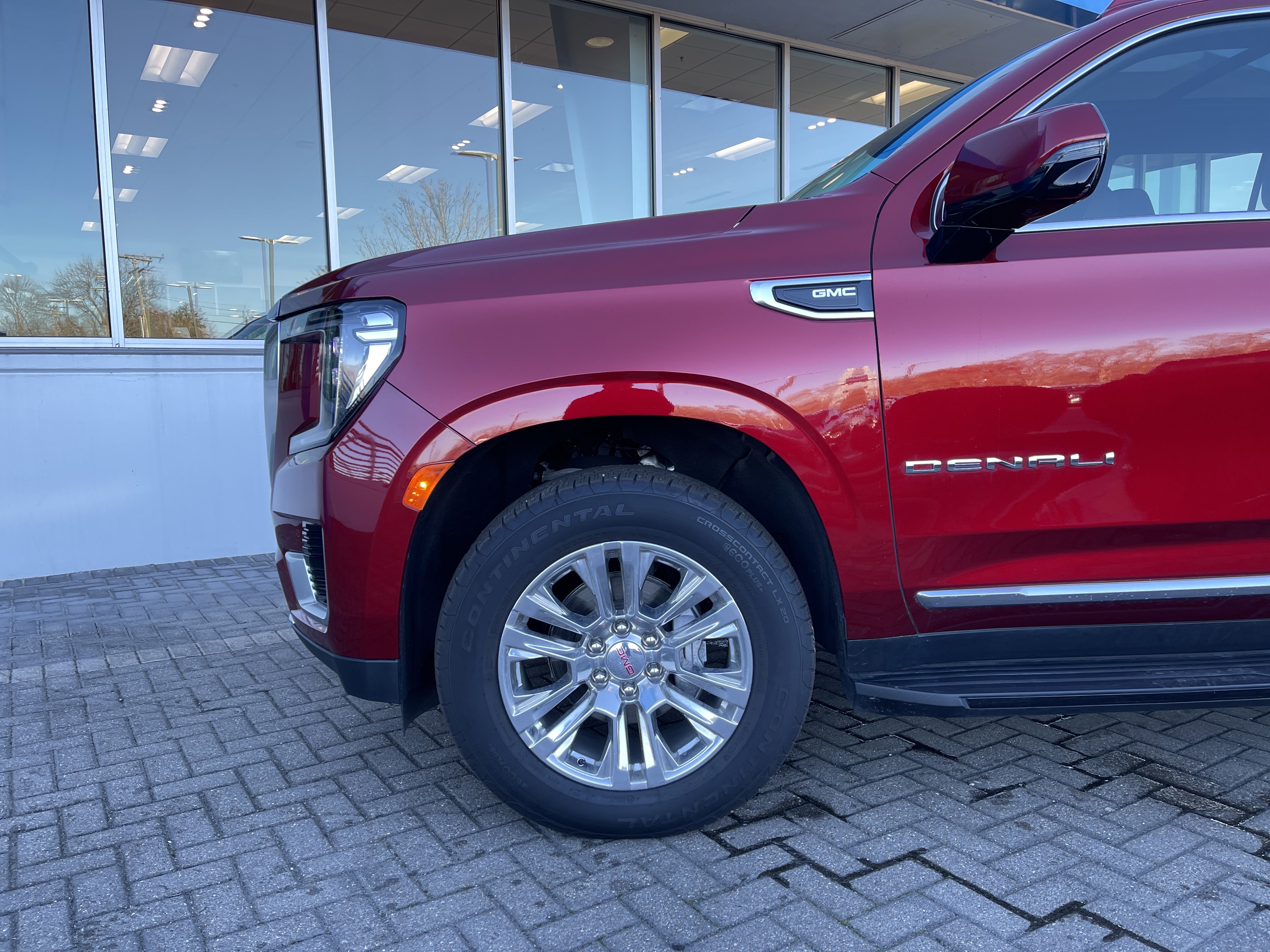 Used 2024 GMC Yukon Denali w/ Max Trailering Package image 10