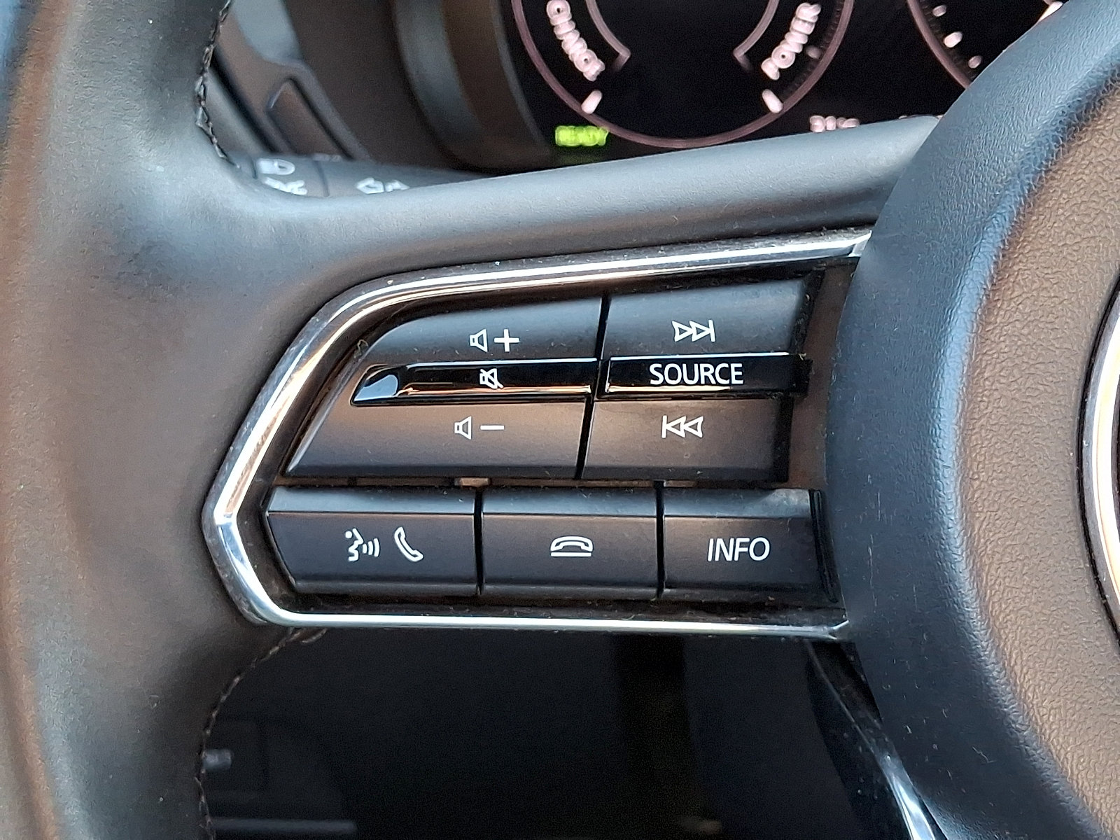 Certified 2024 MAZDA CX-90 Plug-In Hybrid w/ Premium Plus AWD/4WD image 25