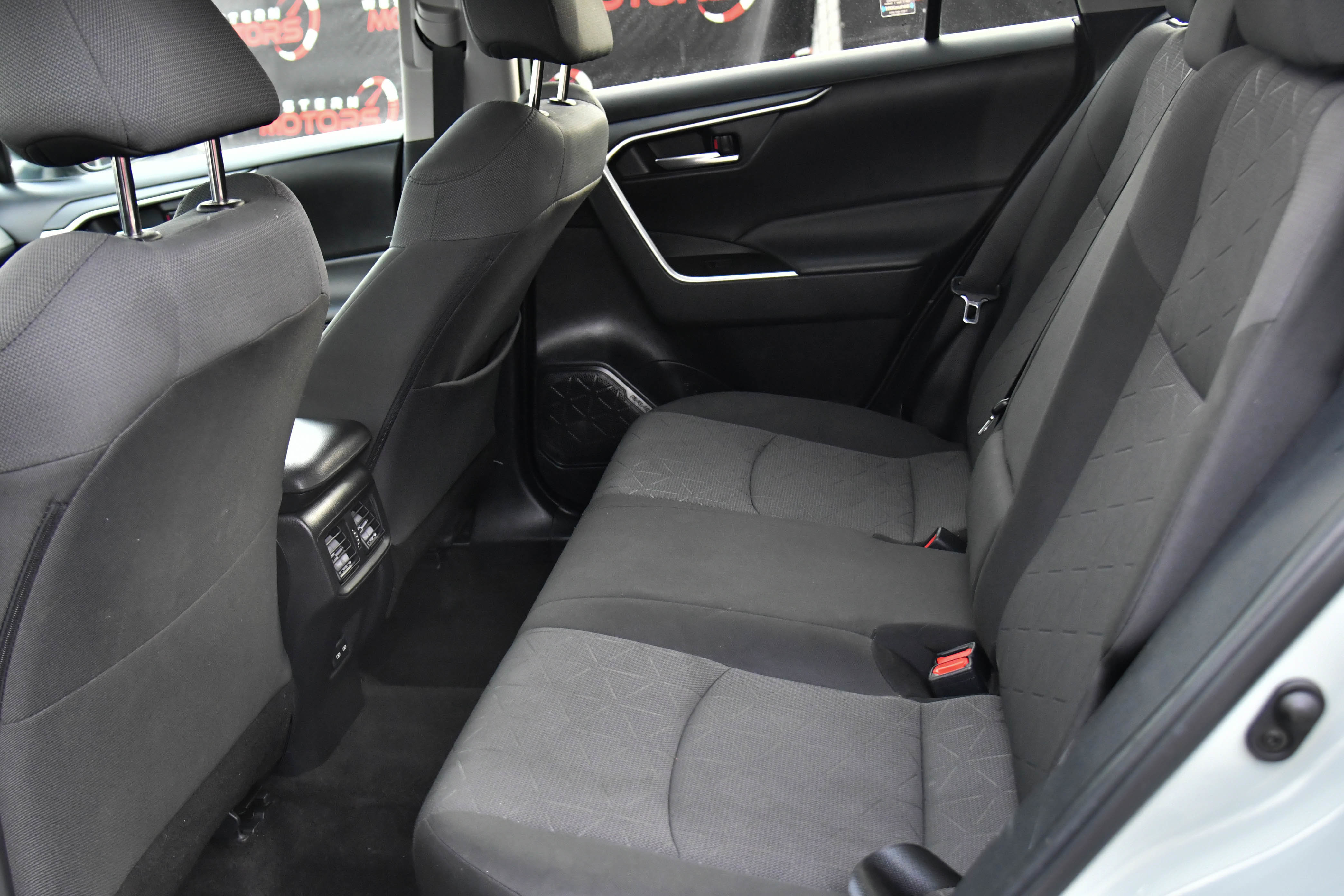 Used 2023 Toyota RAV4 XLE image 37