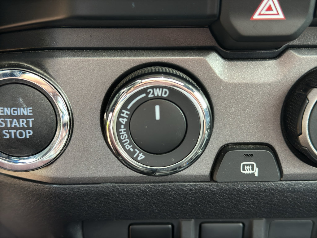 Used 2021 Toyota Tacoma TRD Sport AWD/4WD image 26