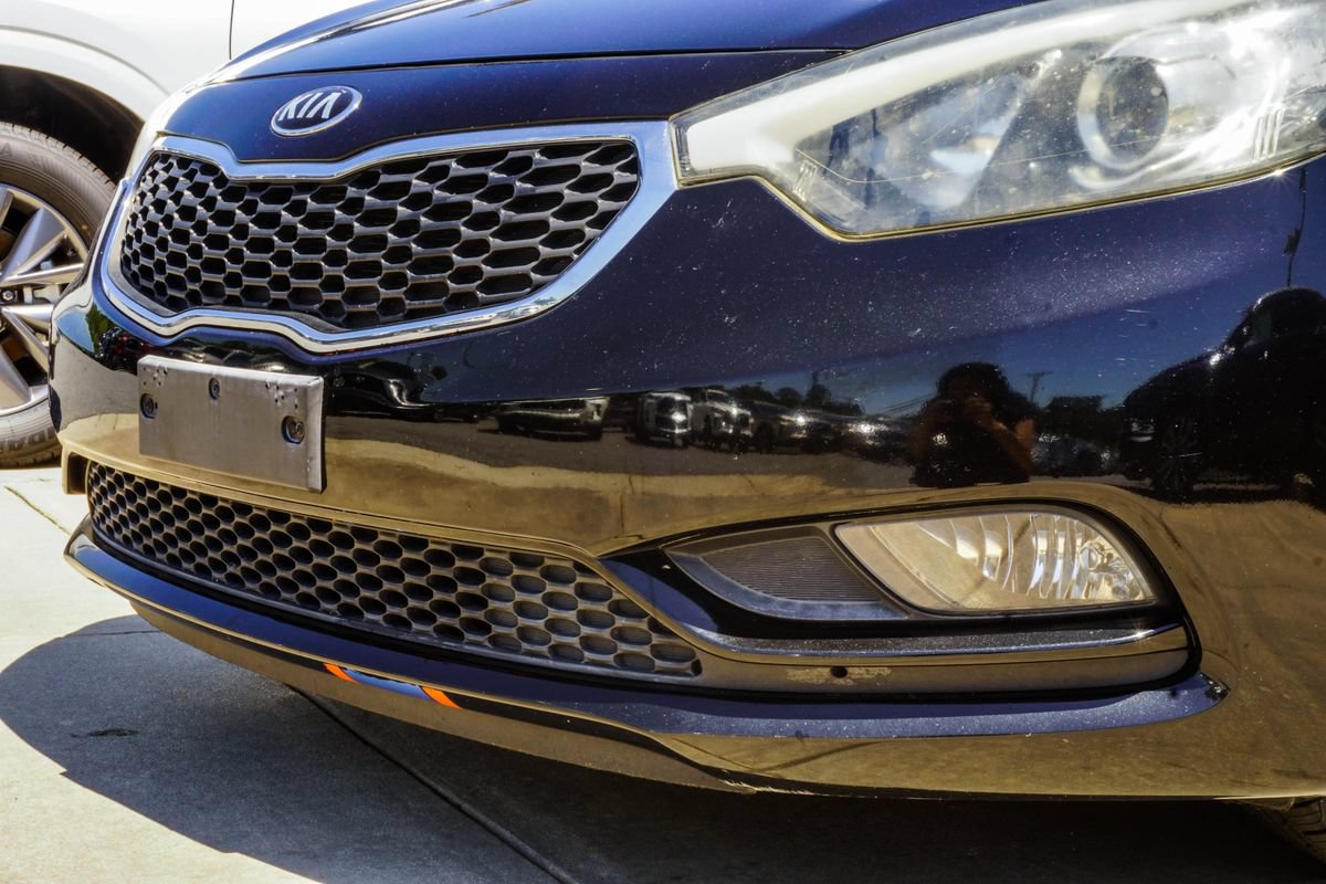 Used 2016 Kia Forte EX w/ EX Premium Technology Package FWD image 2