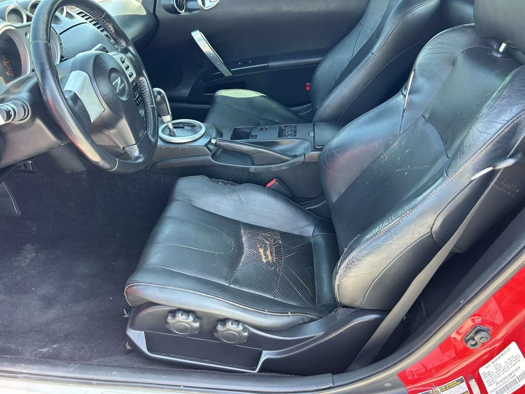 Used 2005 Nissan 350Z Touring RWD image 12