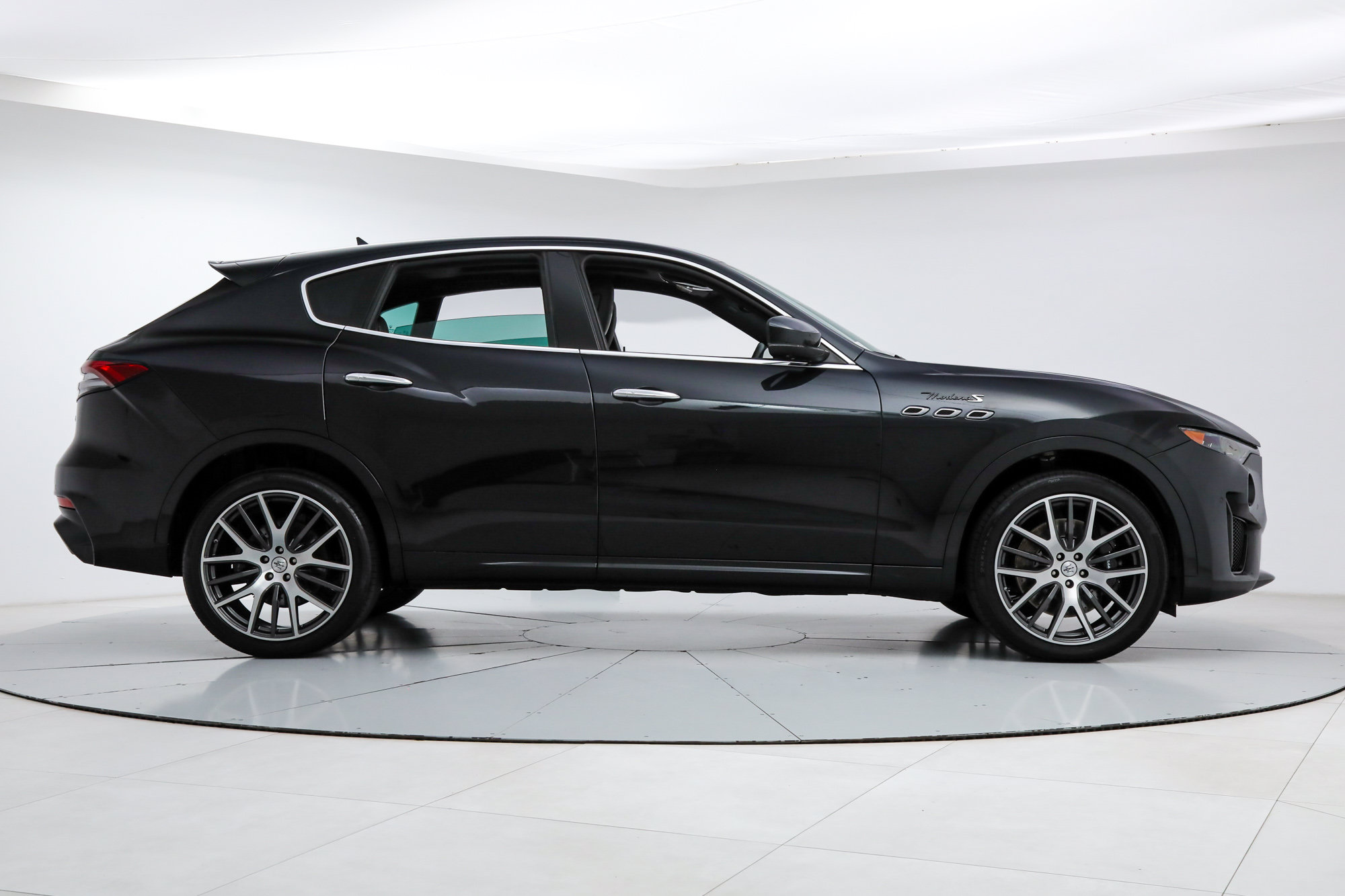 Certified 2022 Maserati Levante Modena S AWD/4WD image 6