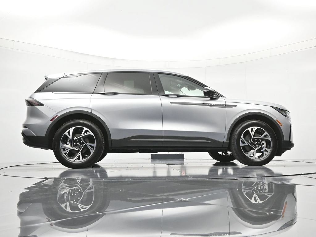 New 2026 Lincoln Nautilus Premier w/ Jet Appearance Package AWD/4WD image 39