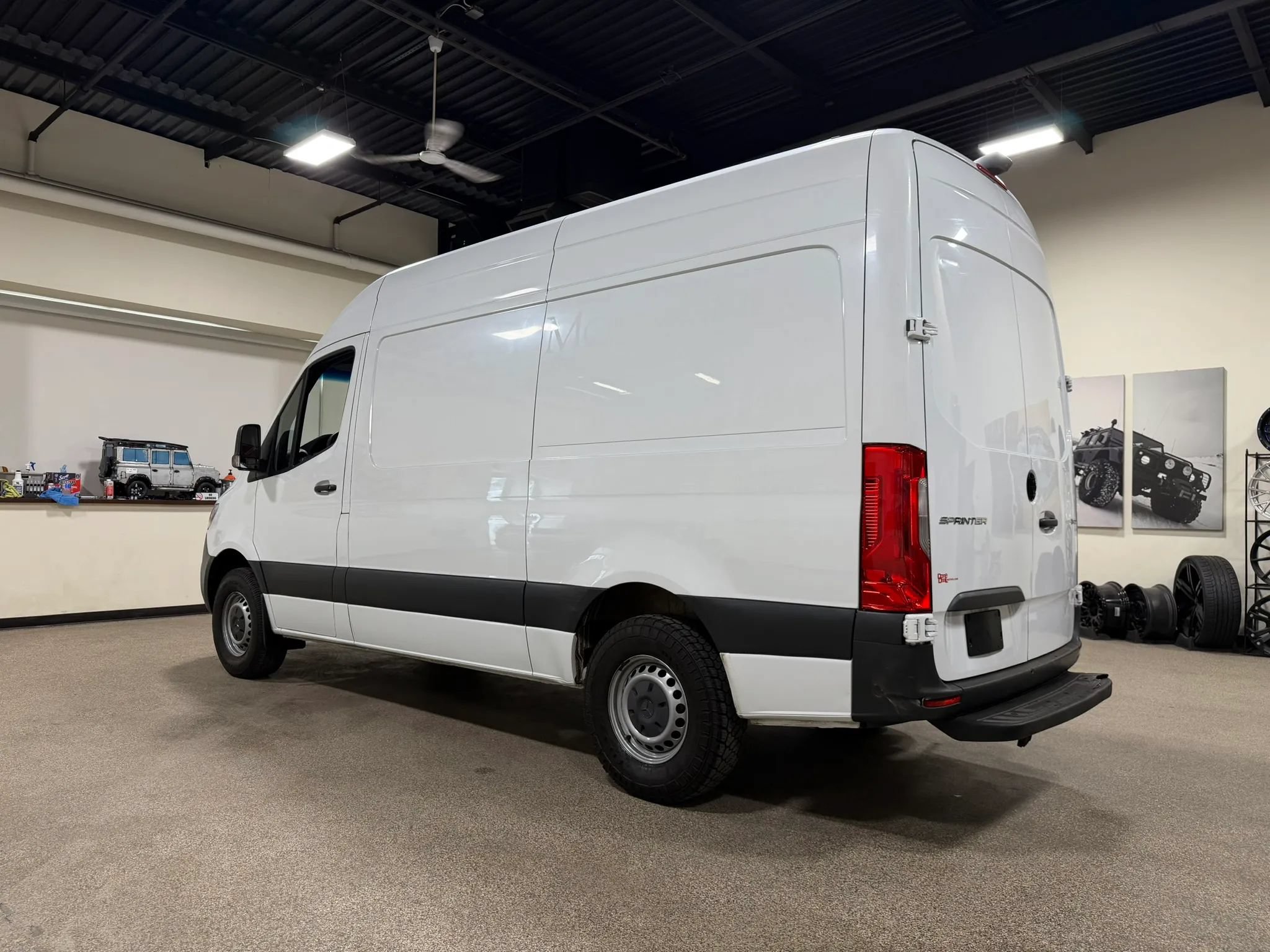 Used 2020 Mercedes-Benz Sprinter 2500 image 7