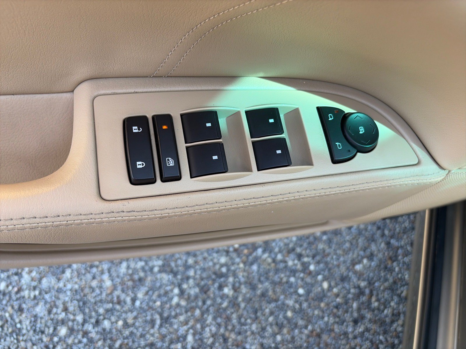 Used 2011 Buick Lucerne CXL FWD image 13