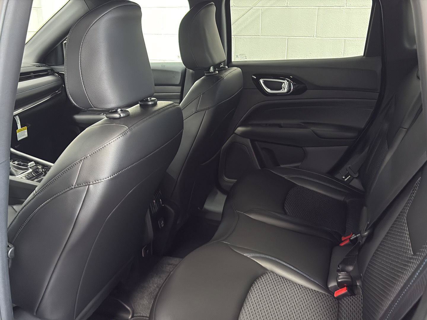 New 2026 Jeep Compass Latitude AWD/4WD image 27