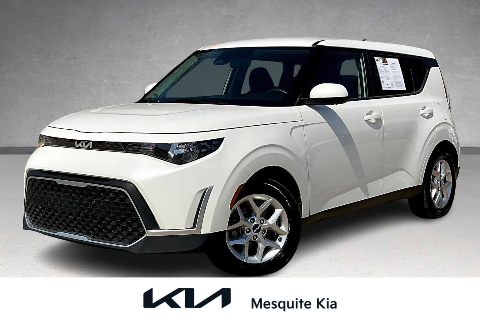 Certified 2023 Kia Soul LX w/ Option Group 015