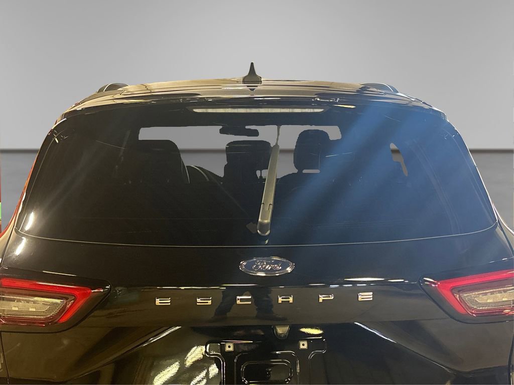 Certified 2025 Ford Escape ST-Line image 17
