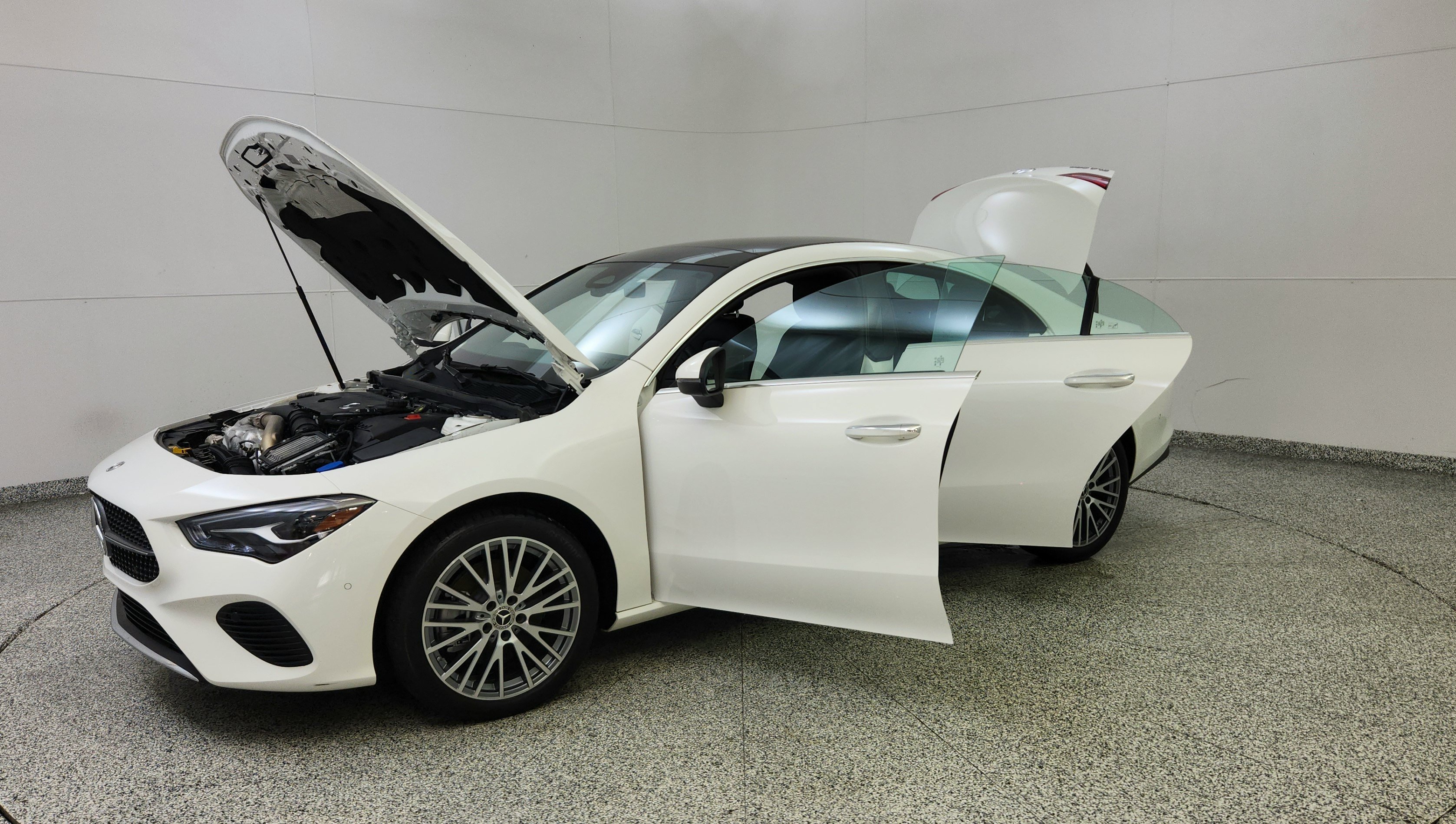 Used 2025 Mercedes-Benz CLA 250 image 10
