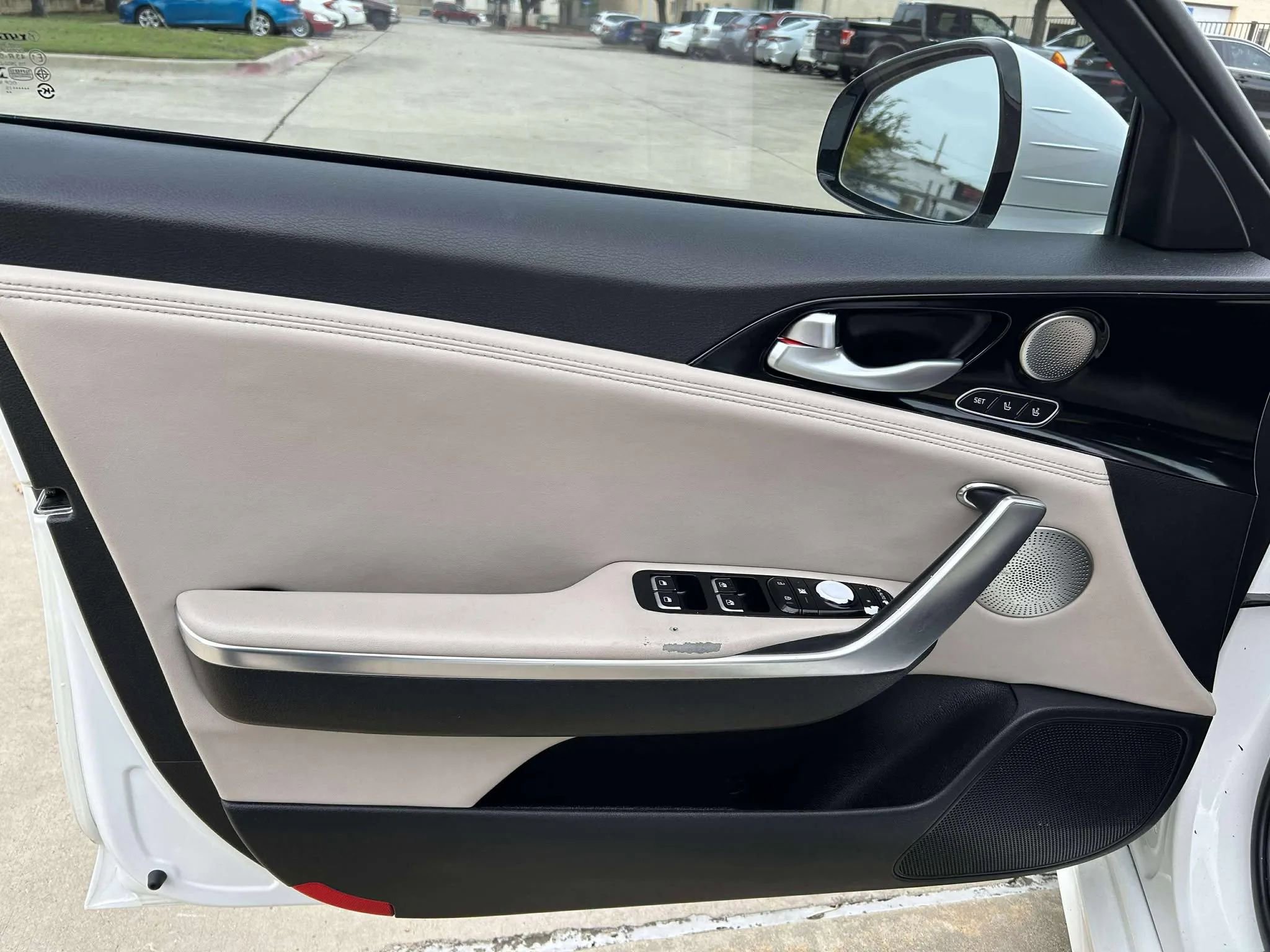 Used 2018 Kia Stinger Premium image 10