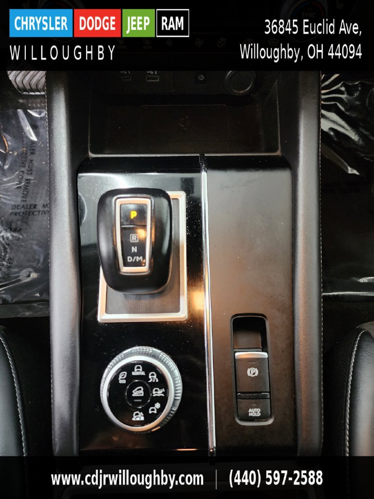 Used 2024 Mitsubishi Outlander AWD image 23