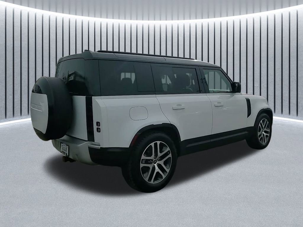 Used 2025 Land Rover Defender 110 S image 6
