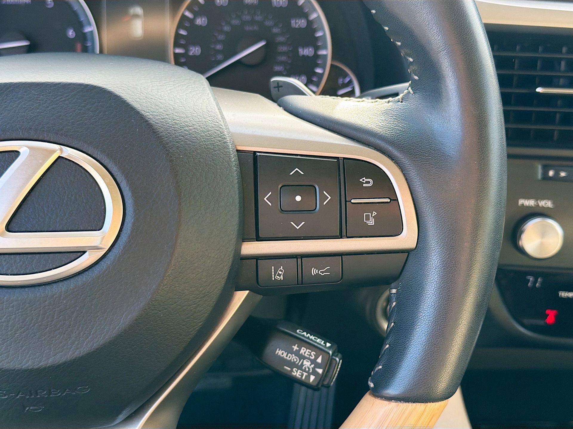 Used 2022 Lexus RX 350 FWD w/ Premium Package image 38