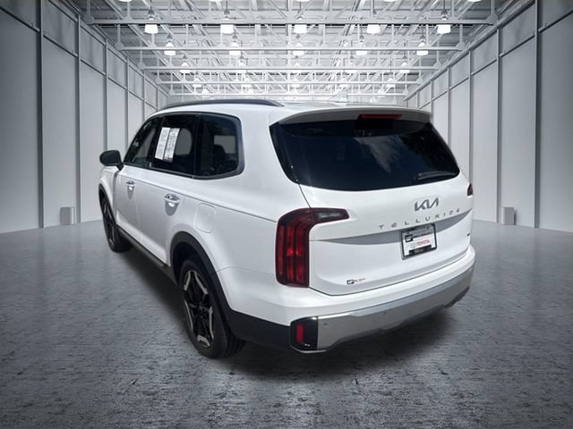 Used 2024 Kia Telluride S w/ S Sunroof Package AWD/4WD image 3