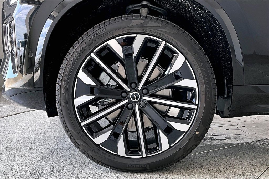 New 2026 Volvo XC90 B5 Plus AWD/4WD image 39