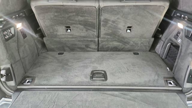 Used 2024 BMW X7 xDrive40i w/ M Sport Package image 15