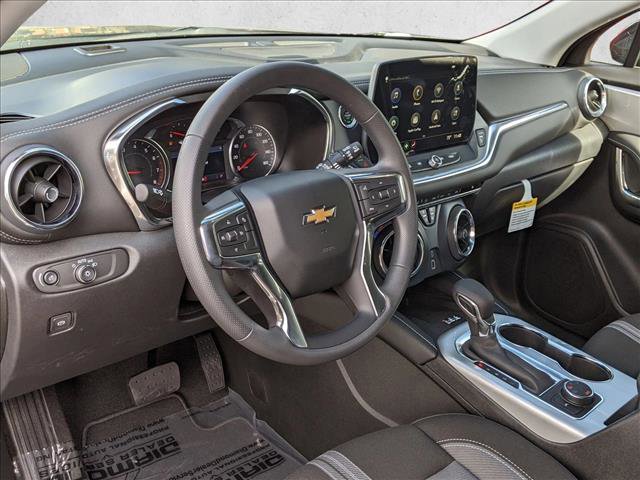 New 2025 Chevrolet Blazer LT w/ Convenience Package AWD/4WD video 3