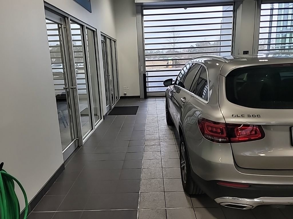 Certified 2021 Mercedes-Benz GLC 300 image 8