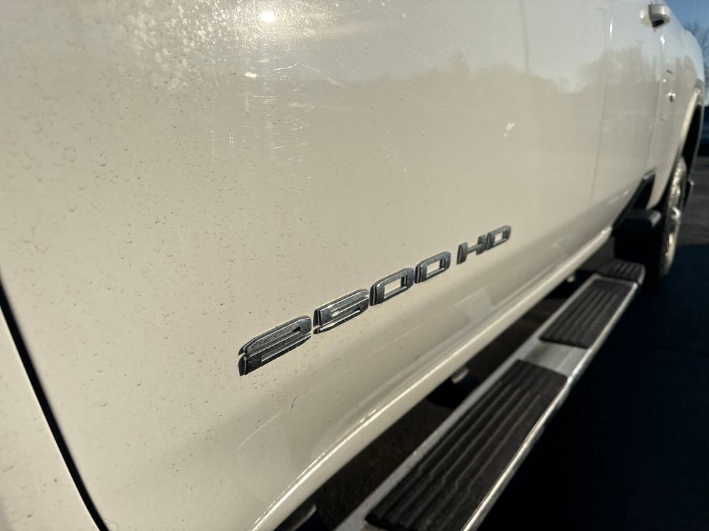 Used 2022 GMC Sierra 2500 SLE w/ SLE Convenience Package image 14