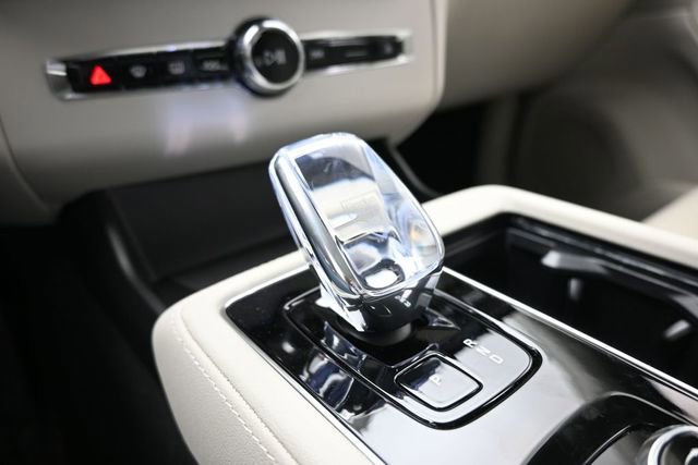 New 2026 Volvo XC90 B6 Ultra w/ Protection Package Premier AWD/4WD image 13