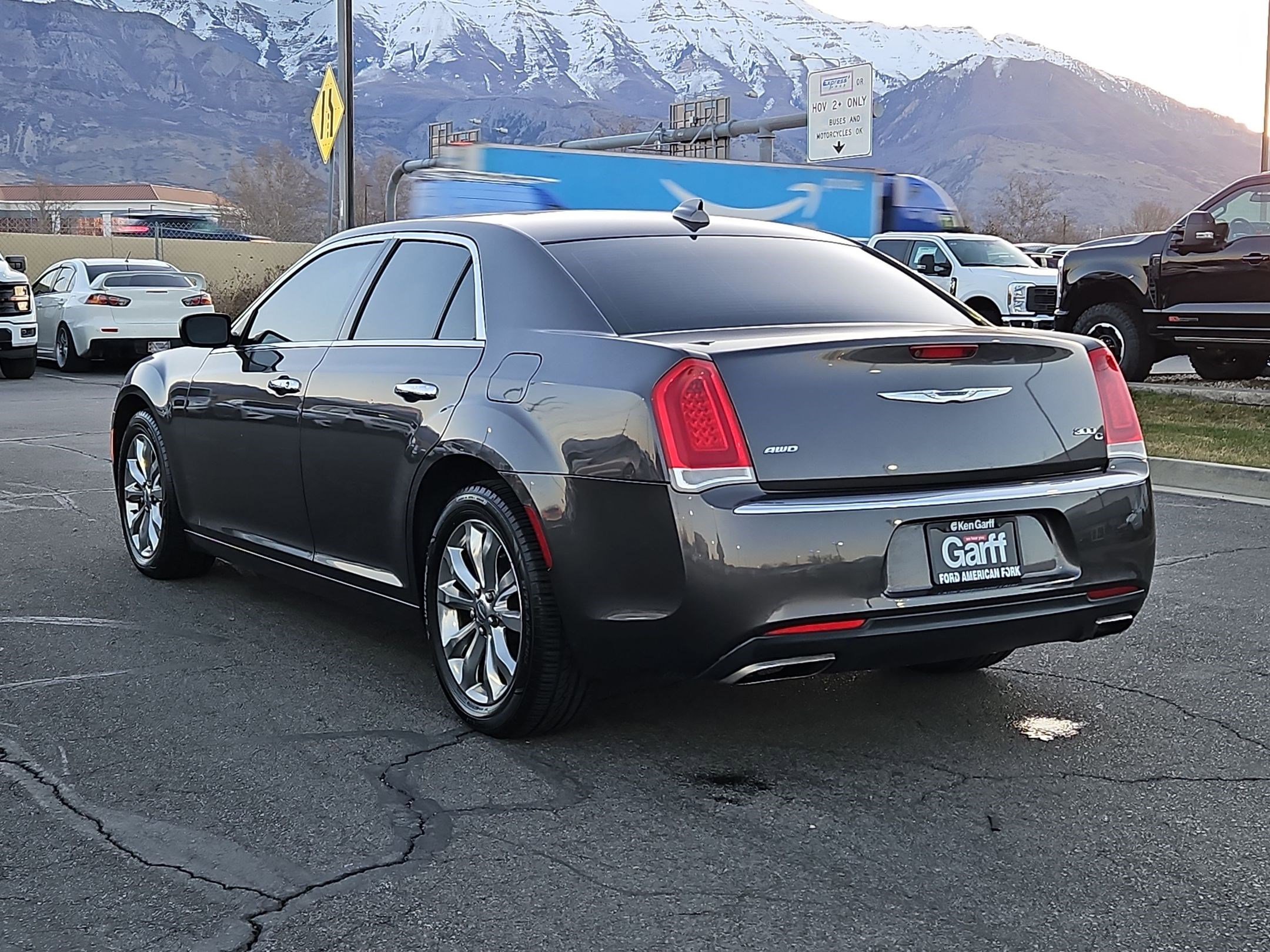 Used 2016 Chrysler 300 C image 8