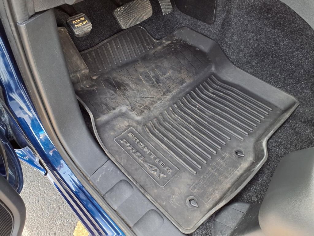 Used 2023 Nissan Frontier PRO-4X w/ Pro Convenience Package image 22