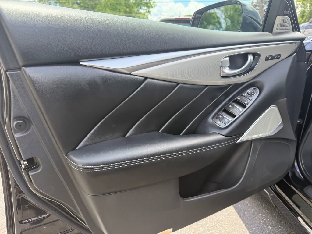 Used 2022 INFINITI Q50 Luxe w/ Cargo Package image 9