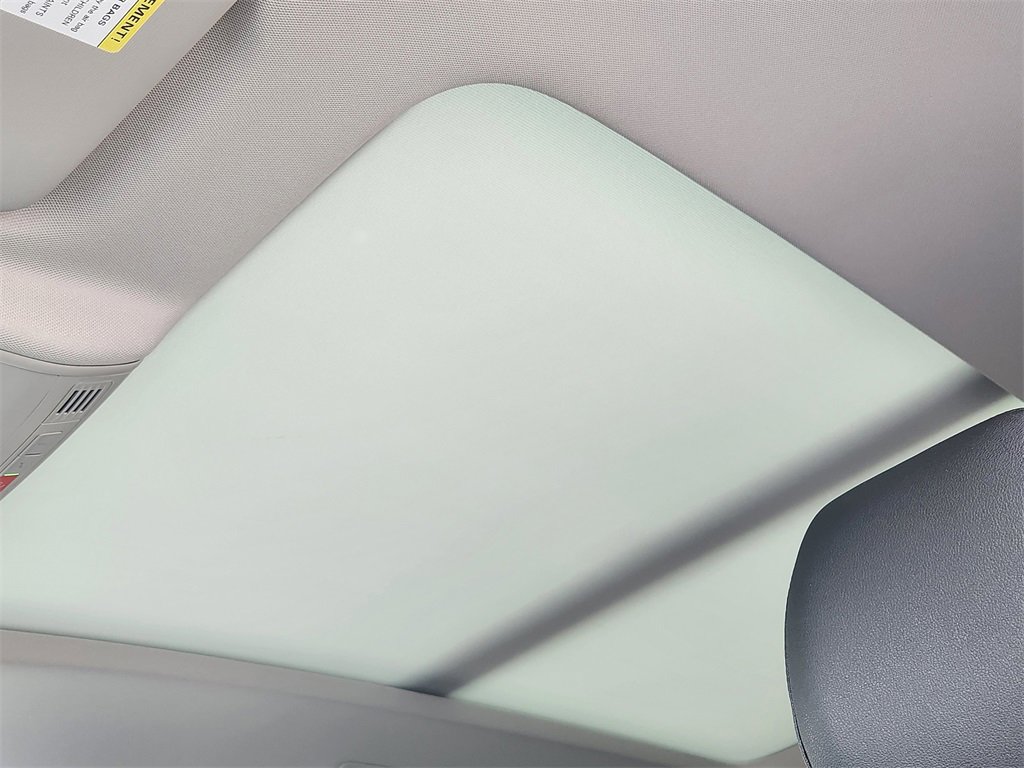 New 2025 Volkswagen Taos SEL image 24