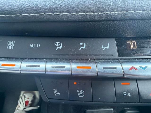 Used 2020 Cadillac XT4 Premium Luxury FWD image 19