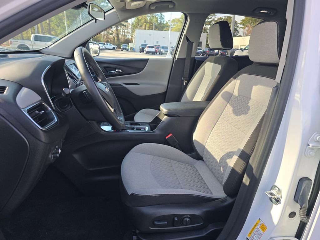 Used 2024 Chevrolet Equinox LT image 9