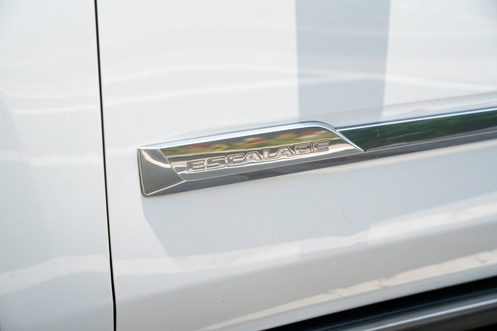 Used 2017 Cadillac Escalade Platinum AWD/4WD image 23