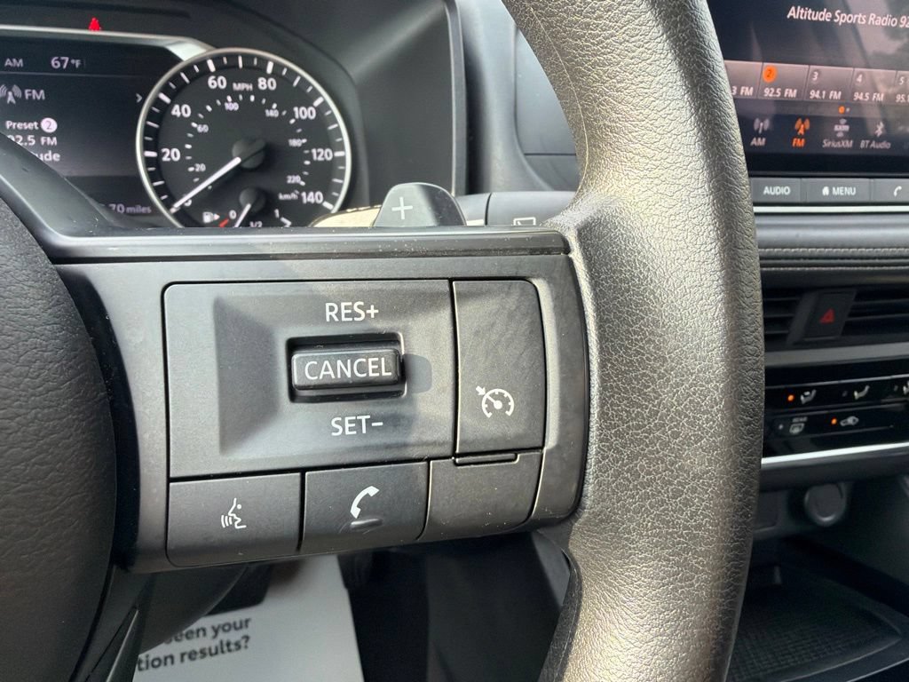 Used 2024 Nissan Rogue S AWD/4WD image 27