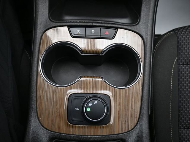 Used 2023 GMC Acadia SLE image 42