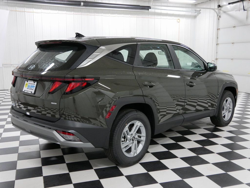 Certified 2025 Hyundai Tucson SE AWD/4WD image 2
