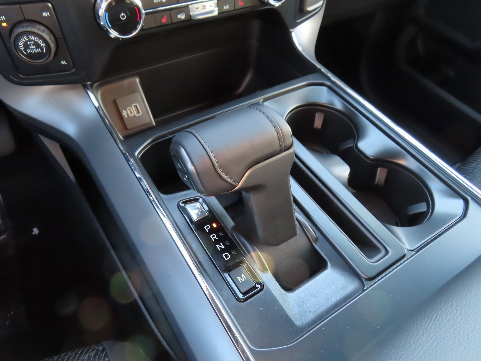 New 2026 Ford F150 XLT w/ Equipment Group 302A MID image 16