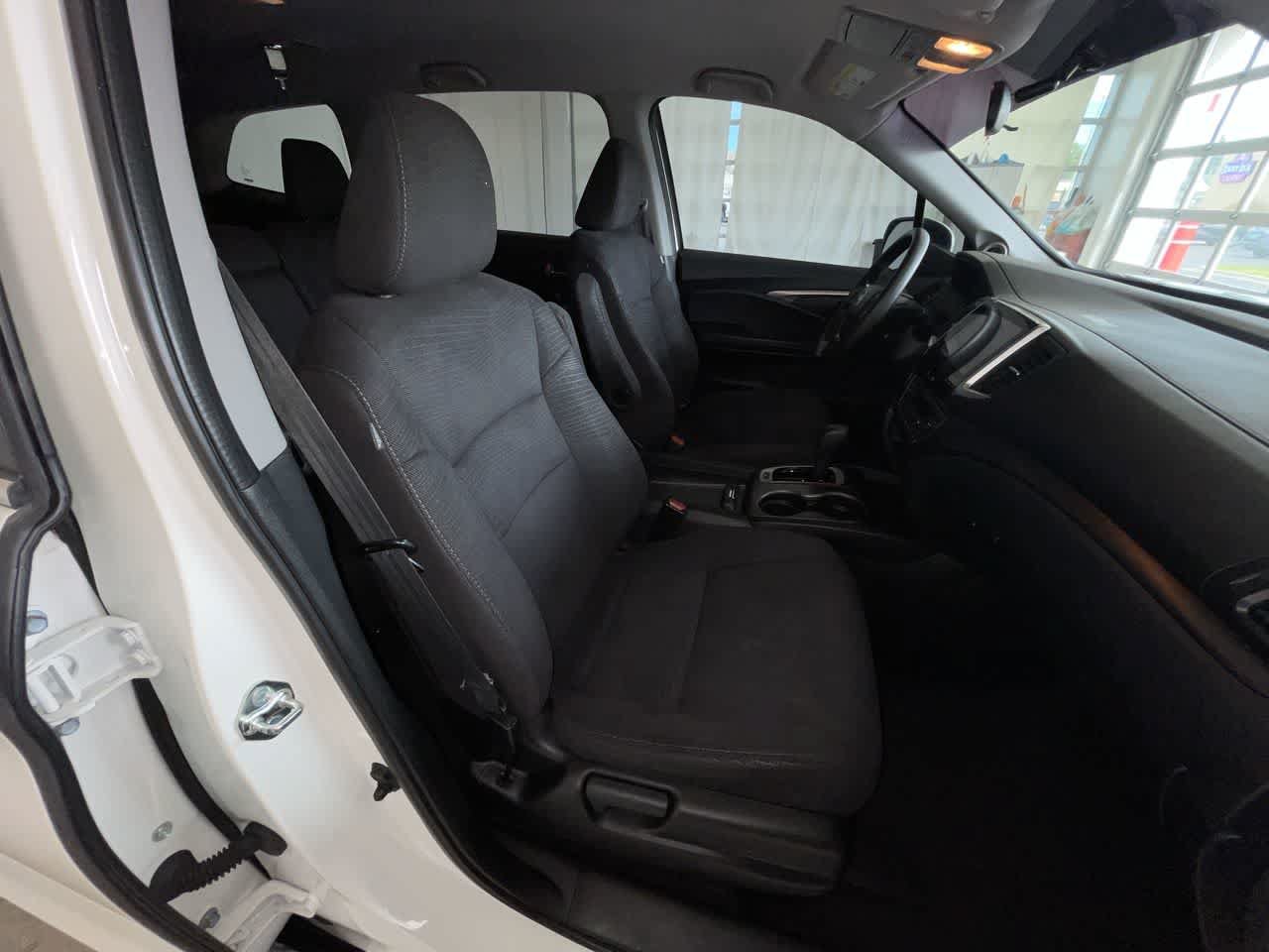 Used 2017 Honda Pilot EX image 25