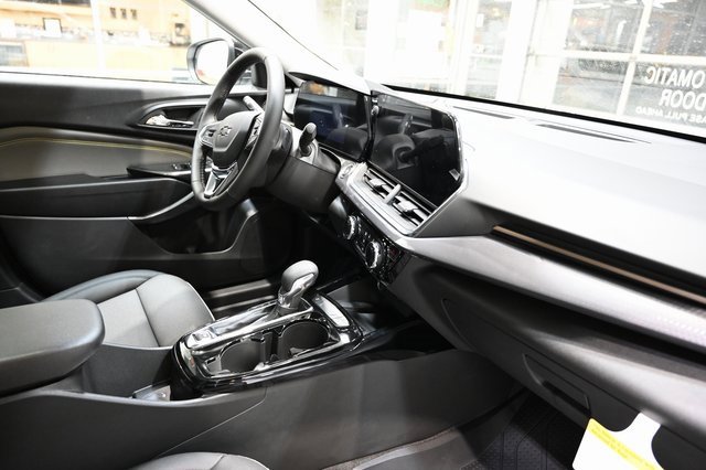 New 2026 Chevrolet Trax ACTIV w/ Sunroof Package image 13