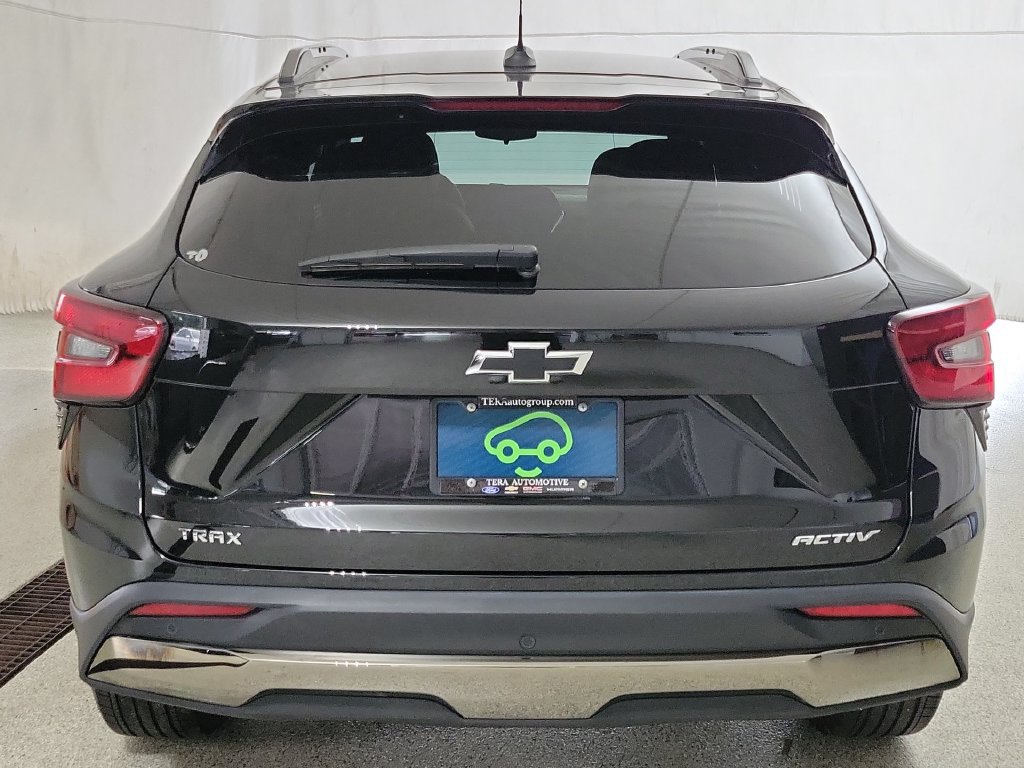 Certified 2024 Chevrolet Trax ACTIV w/ Sunroof Package FWD image 4