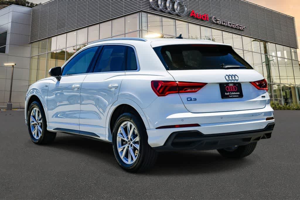 Used 2023 Audi Q3 2.0T Premium AWD/4WD image 2